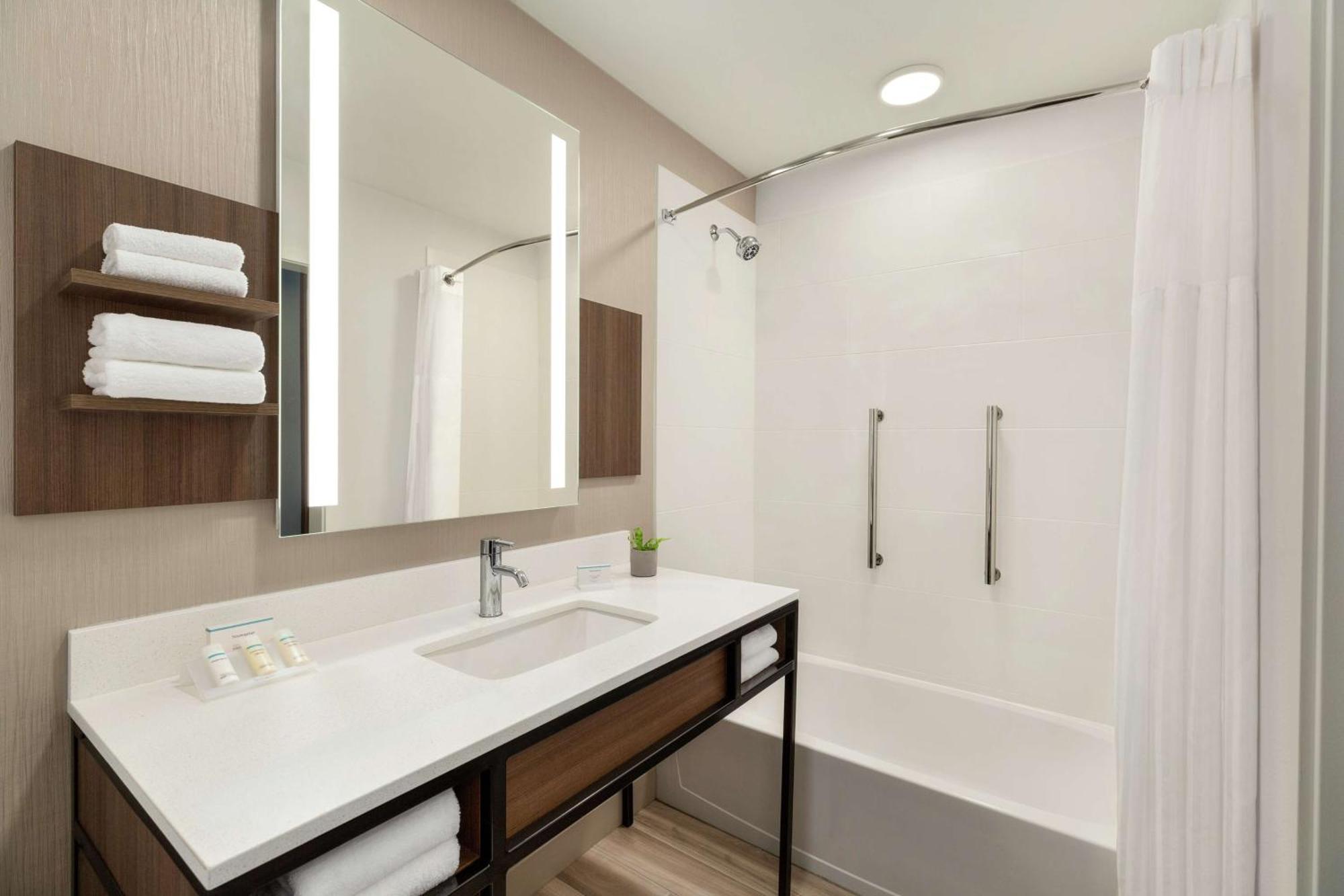 Hilton Garden Inn Seattle Airport SeaTac Buitenkant foto